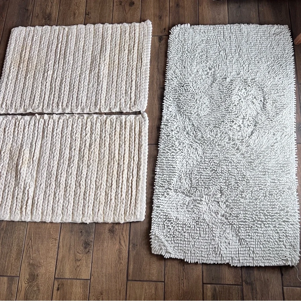 Luxurious Cream Bath Mat Set